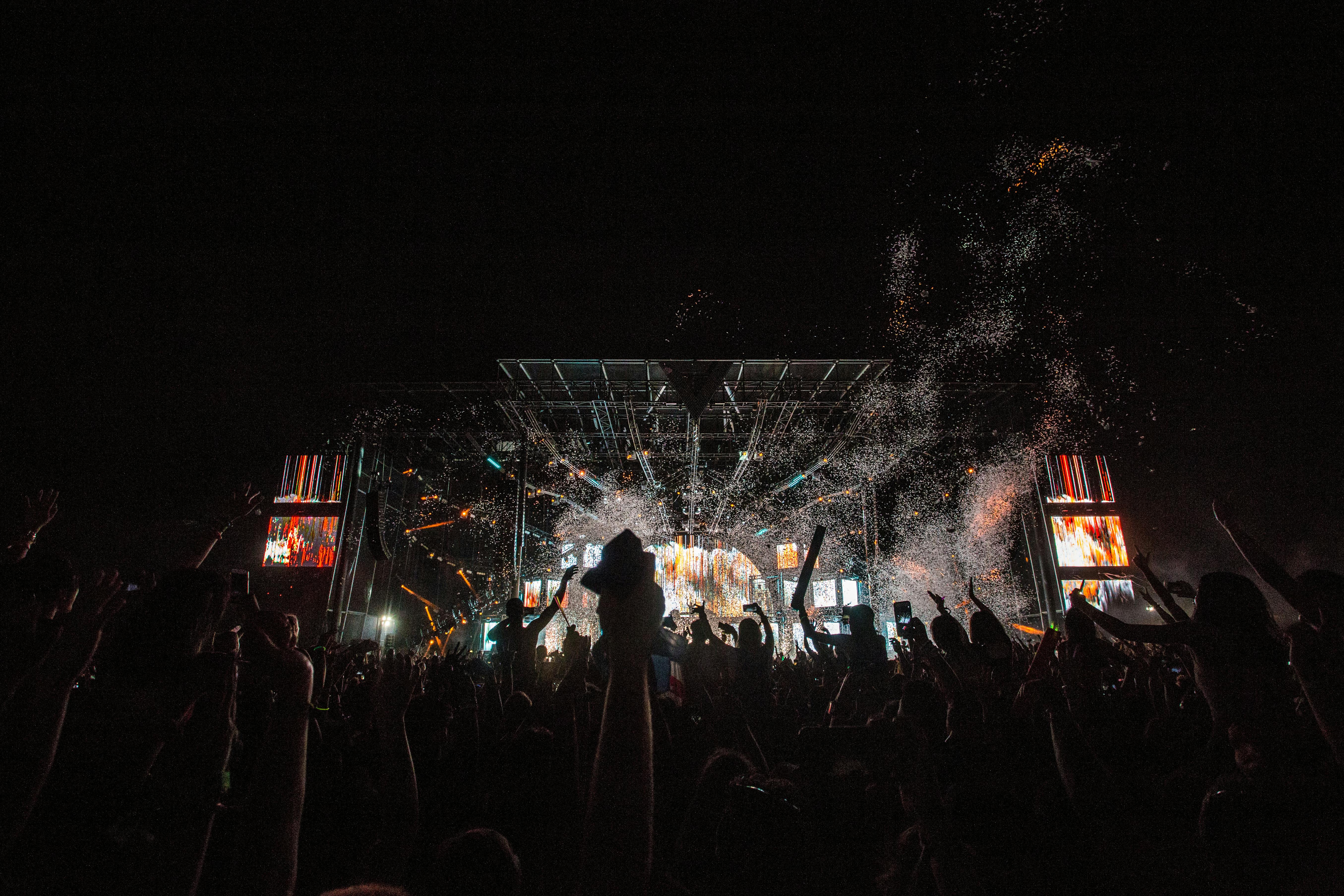 Pierīga svin – no sirsnīgiem koncertiem līdz krāšņiem vasaras festivāliem!